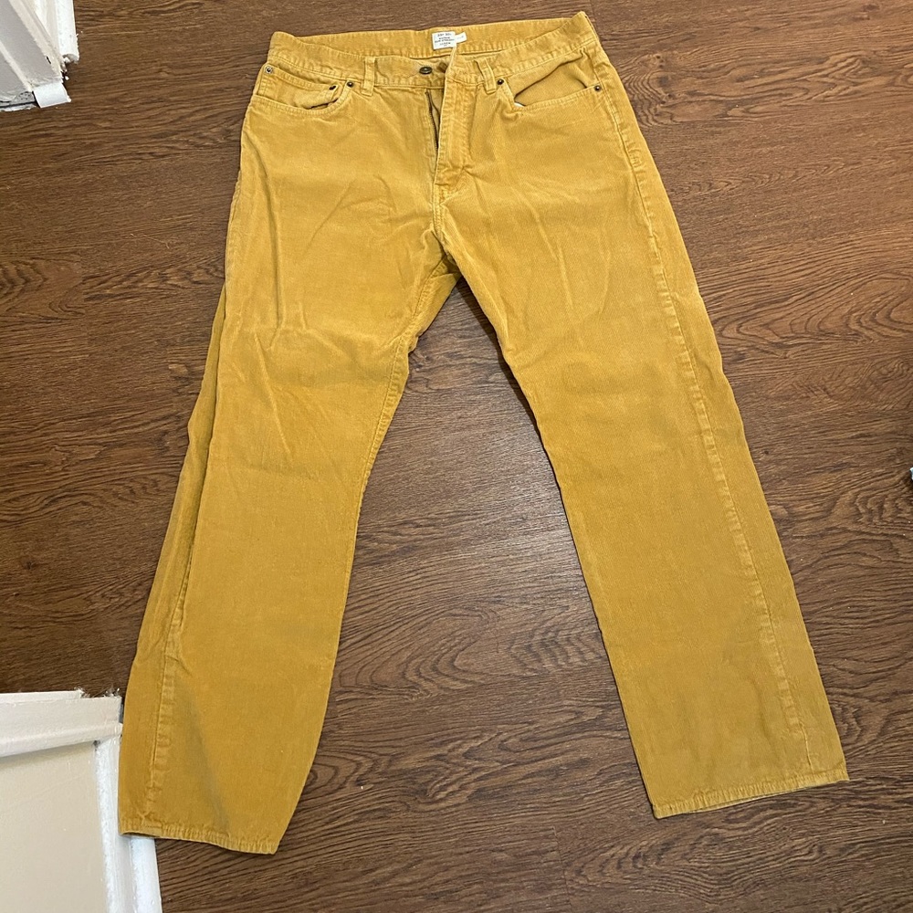 Men’s 33x30 J. Crew golden corduroy pants